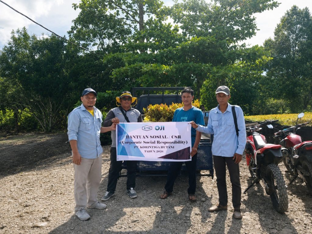 Foto: Perwakilan PT Korintiga Hutani (KTH) menyerahkan 10.000 bibit Eucalyptus pellita kepada Dinas PUPR Provinsi Kalimantan Tengah, sebagai dukungan terhadap penghijauan dan pengelolaan lingkungan berkelanjutan.