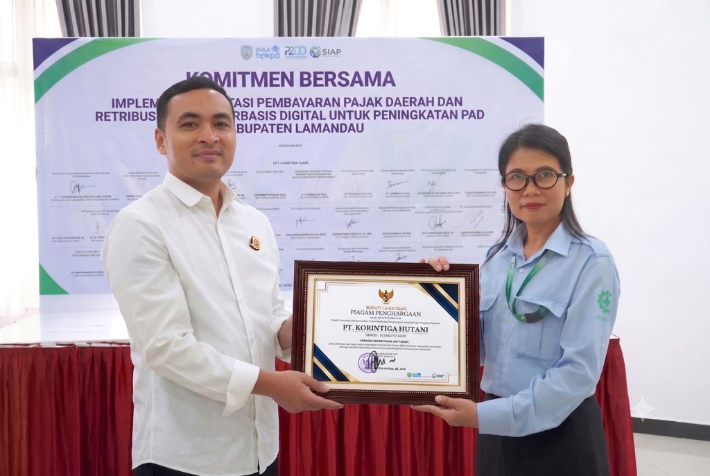 Foto: PT Korintiga Hutani menerima penghargaan dari Pemerintah Kabupaten Lamandau pada 23 Juni 2026 sebagai bentuk apresiasi atas komitmen perusahaan dalam mendukung tata kelola yang baik dan pembangunan daerah